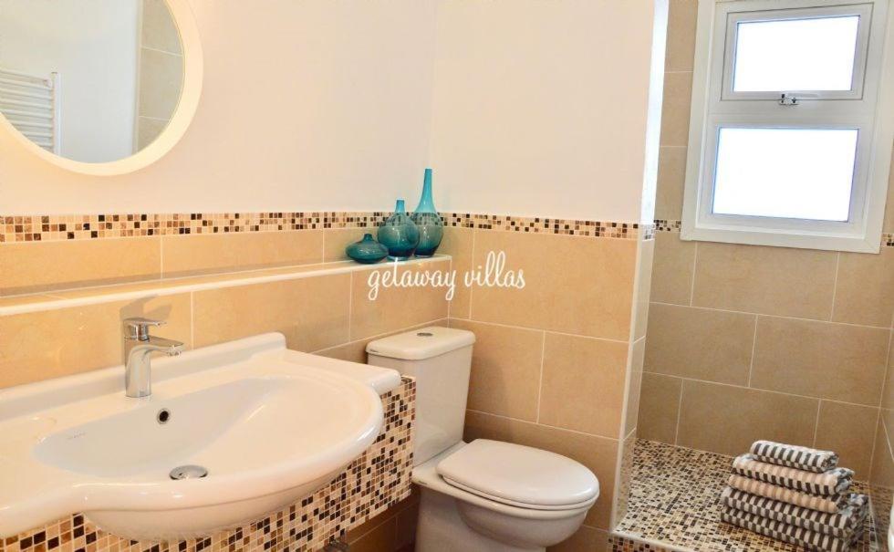 פיסורי Aricia Villa מראה חיצוני תמונה